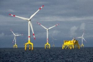 Economic assessment of an innovative architecture for floating offshore wind farms