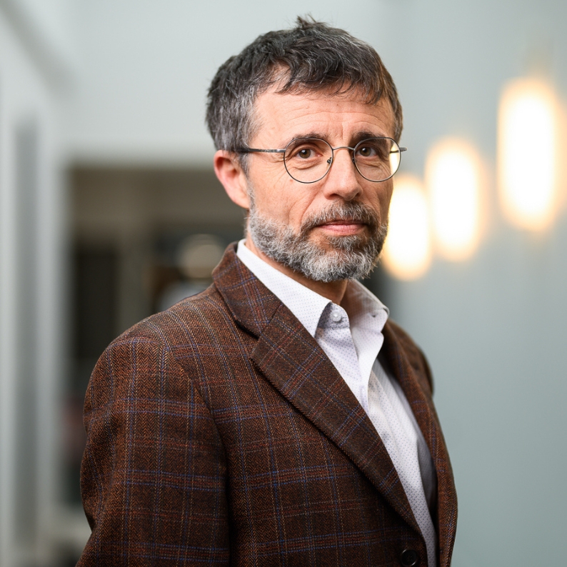 Bruno Luscan, Directeur du département Architecture & systèmes du supergrid