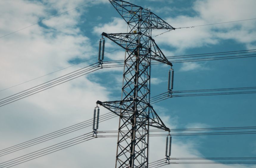 SuperGrid Institute supports its clients in developing their competencies on HVDC and MVDC technologies.